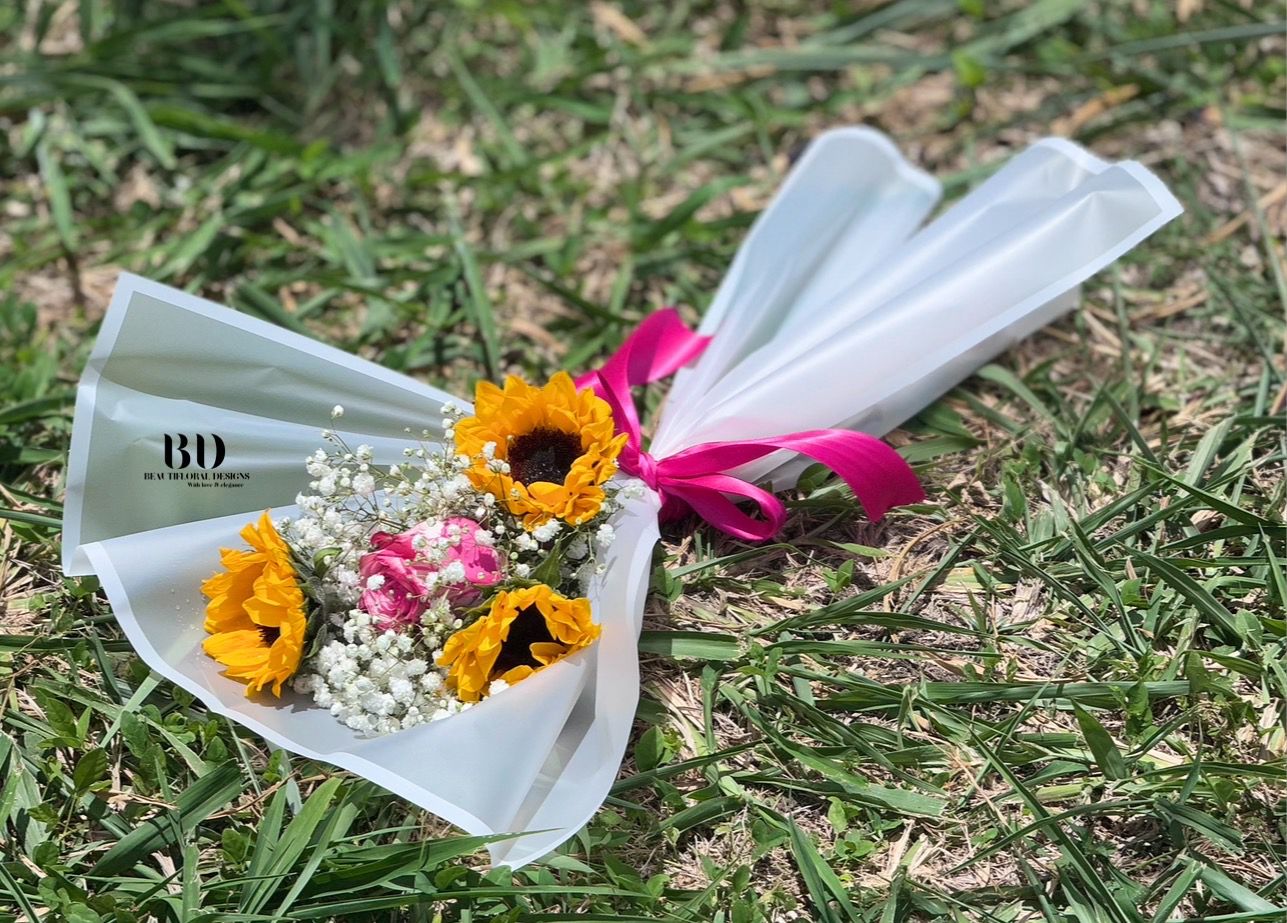 Sunflowers &amp; rose Bouquet