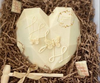 The I DO Piñata Heart