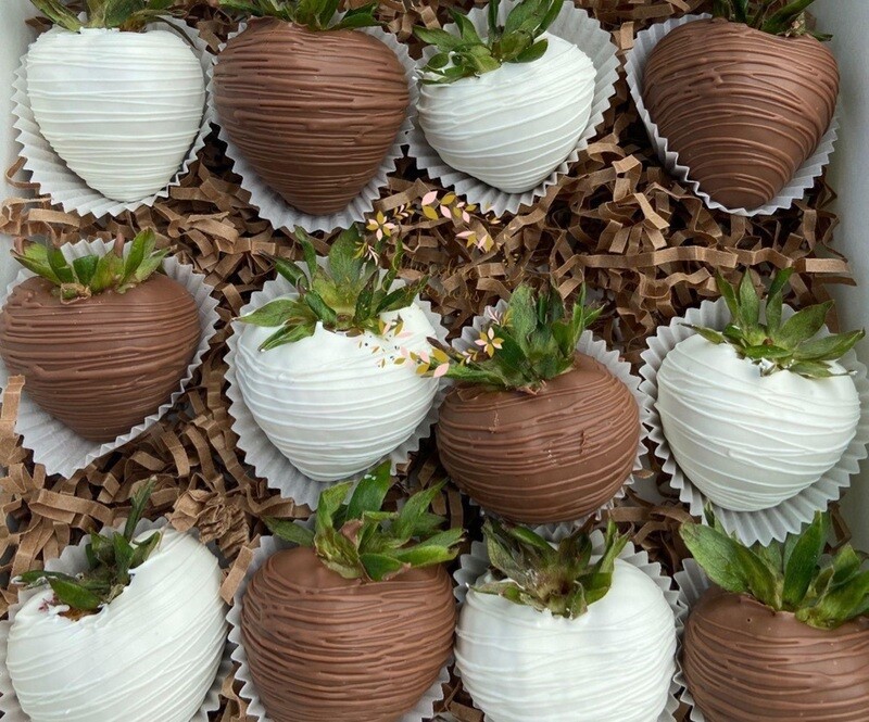 Chocolate Covered Strawberries Classic Mix