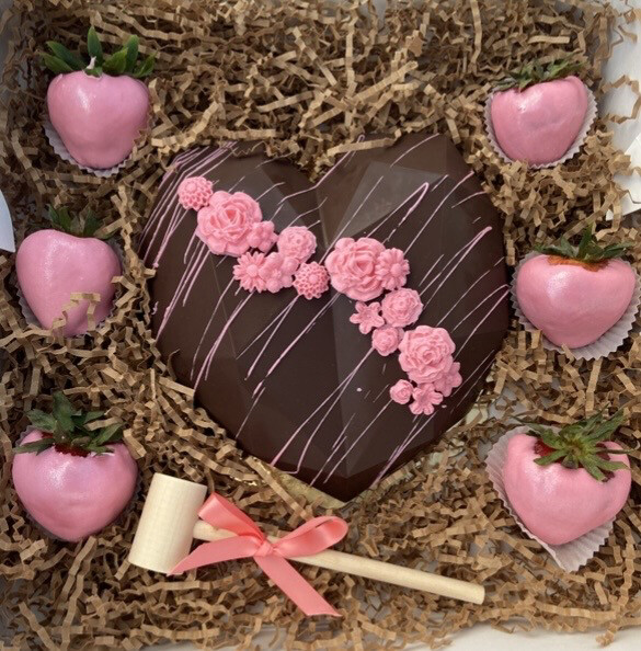 Chocolate Smash Heart &amp; Strawberries