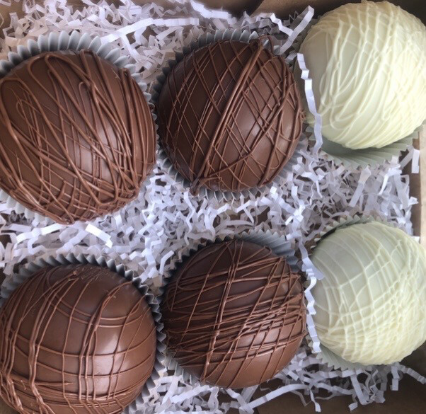 French Vanilla Hot Chocolate Bomb