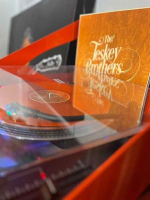 VINYL