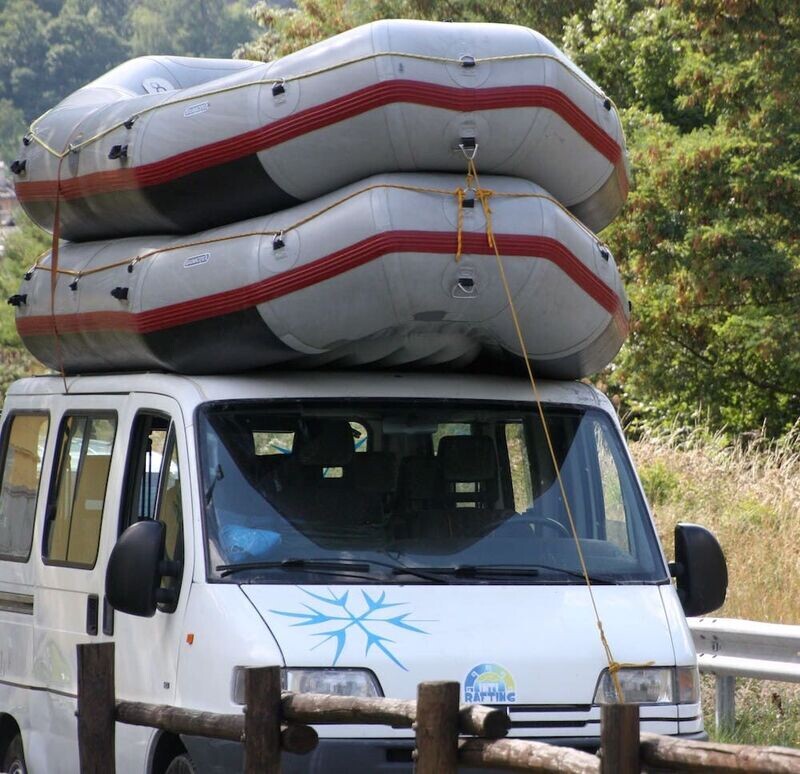 Rafts Esclusivi - Prenota 2 raft 
per la discesa INTI (max 12 persone)