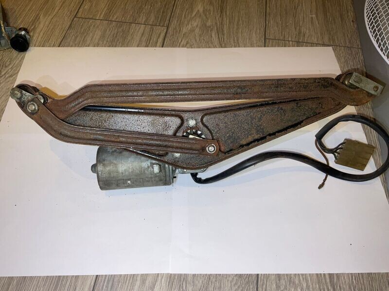 Windscreen Wiper Motor & Mechanism