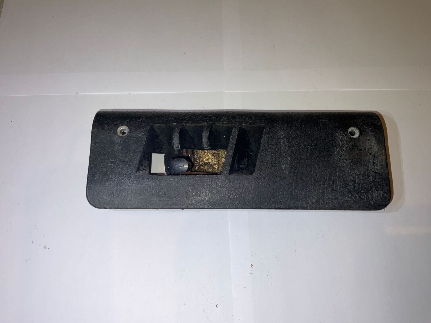 Right Heater Channel Vent Flap #111819190B