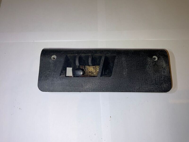 Right Heater Channel Vent Flap #111819190B
