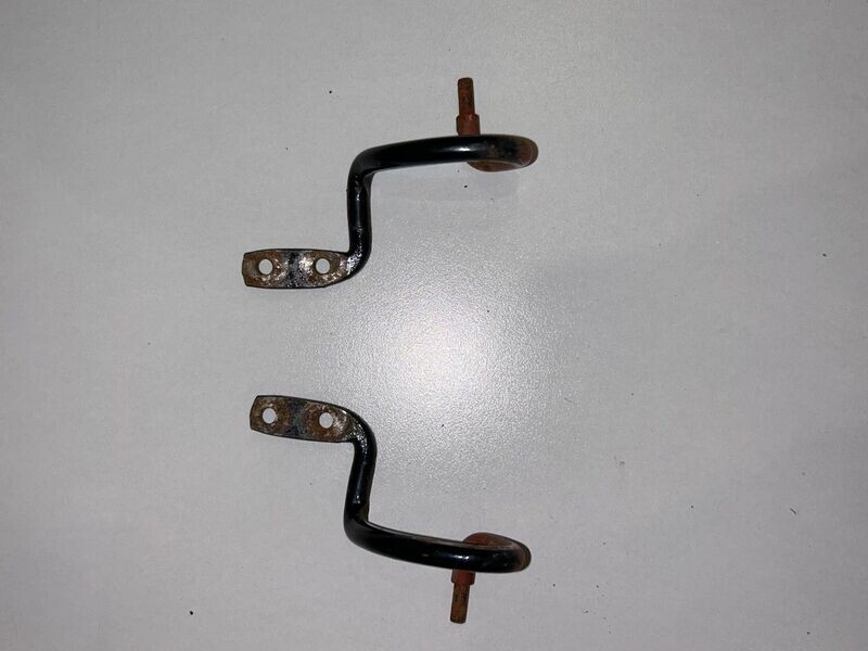 GLOVEBOX LID HINGES