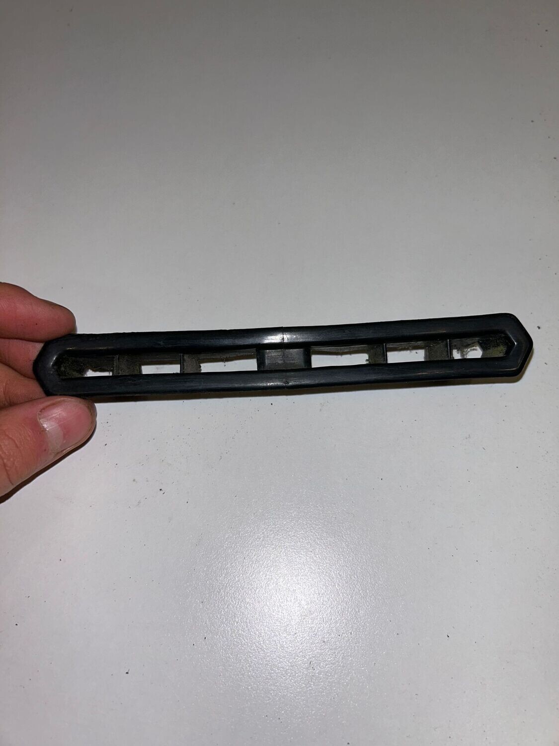 Dashboard air vents