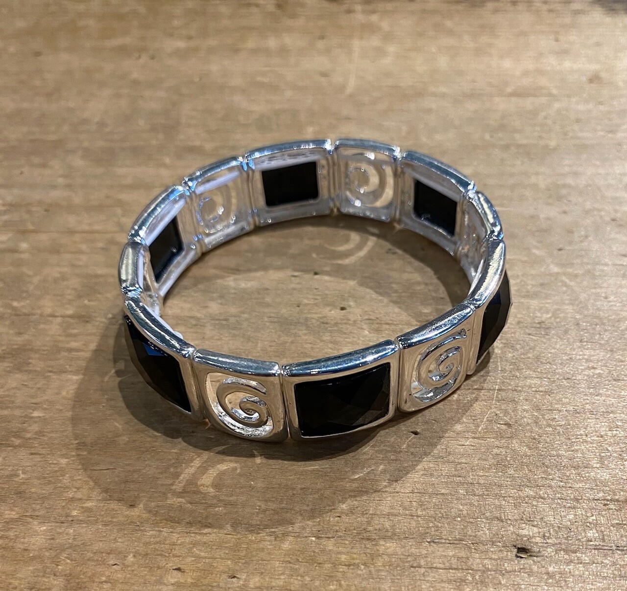 Celtic Spiral with black stone Bracelet