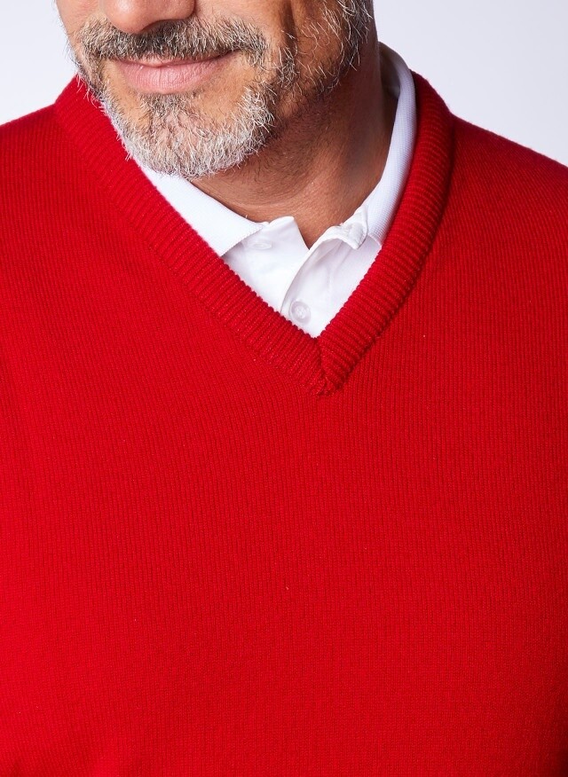 Lambswool V-Neck Sweater - Cardinal Red