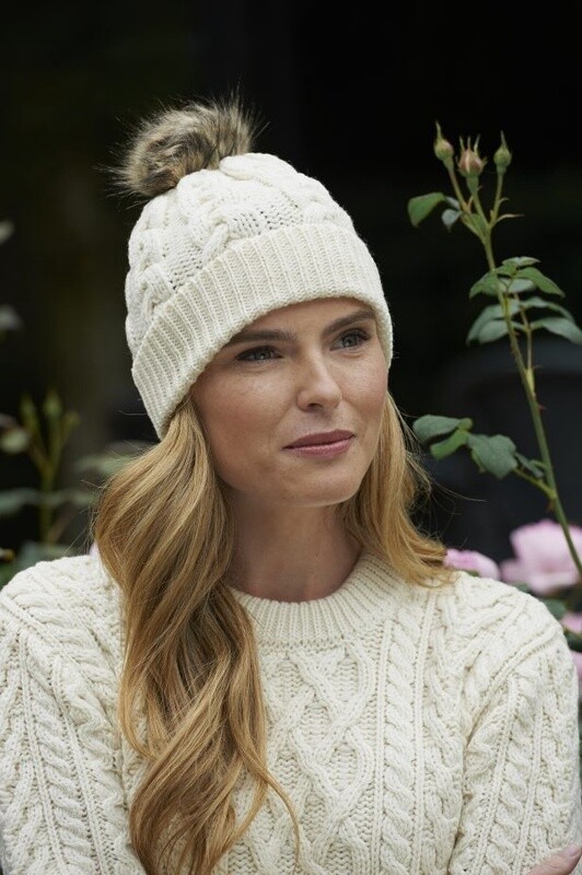 Cable Knit Pom Pom Hat
