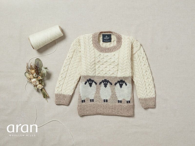 Children’s Jumper With Sheep - Natural