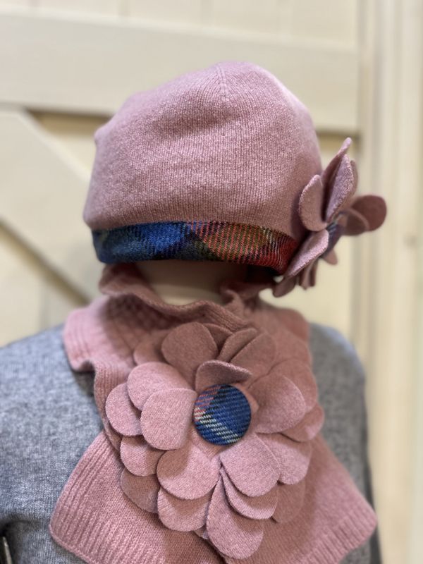 Floral Beanie - Dusky Pink
