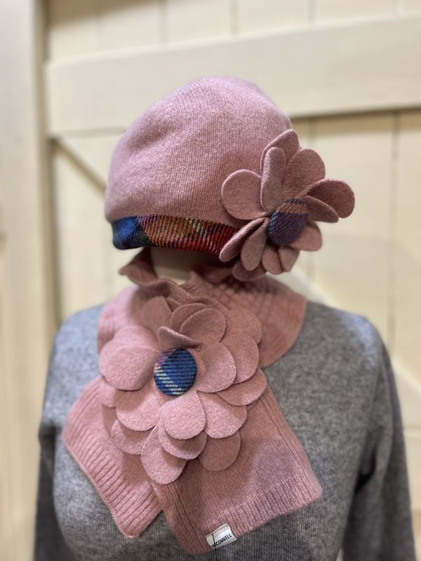Floral Beanie - Dusky Pink