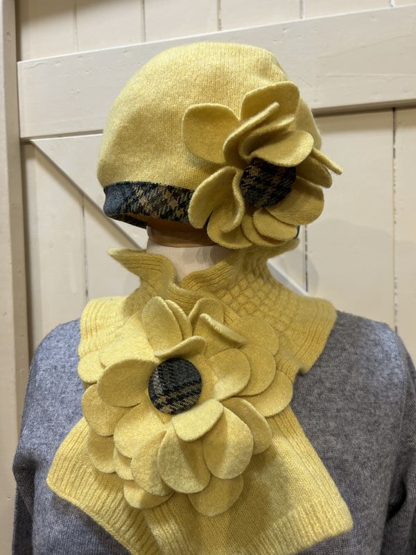 Floral Beanie - Yellow