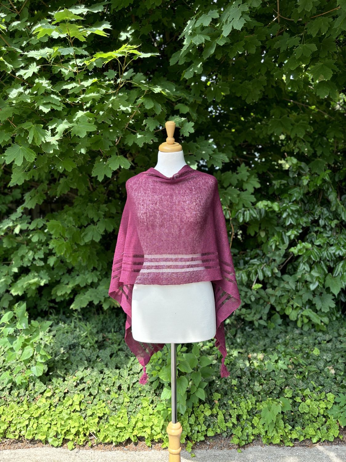 100% Linen Poncho - Burgundy