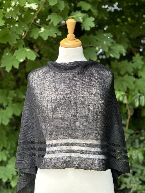 100% Linen Poncho - Black