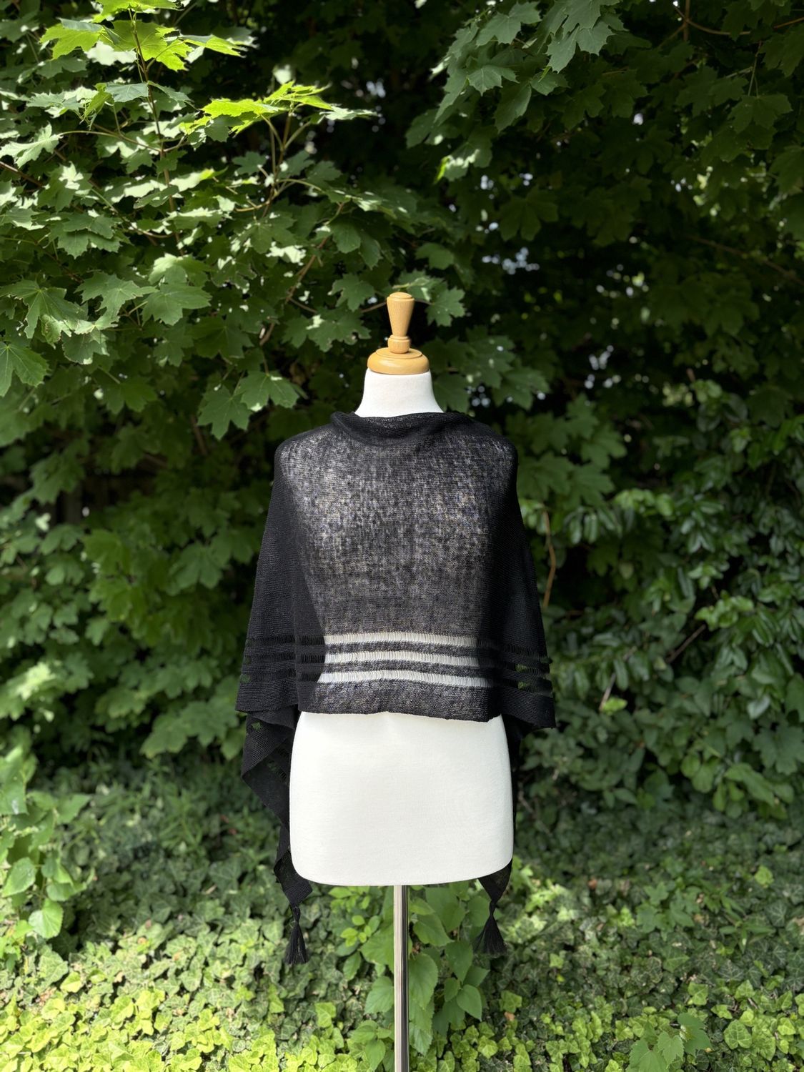100% Linen Poncho - Black