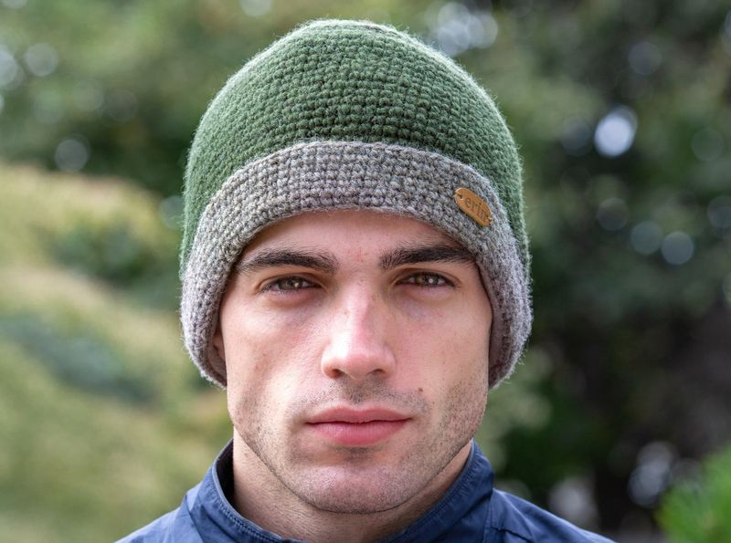 Crochet Turn Up Hat - Green/Oatmeal