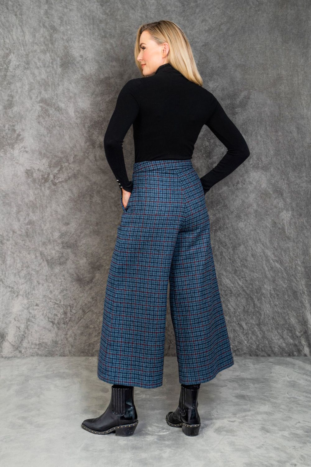 Enya Tweed Culottes - Navy Hacking Check