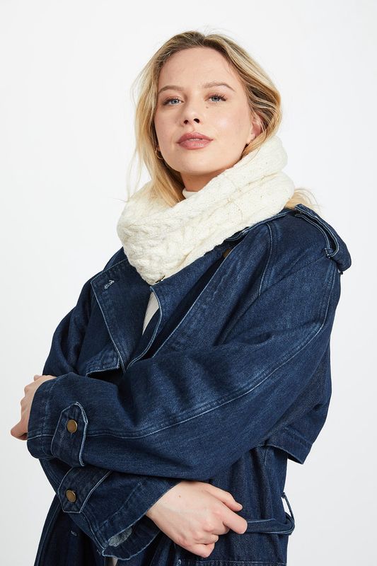 Supersoft Merino Infinity Cable Scarf - Natural