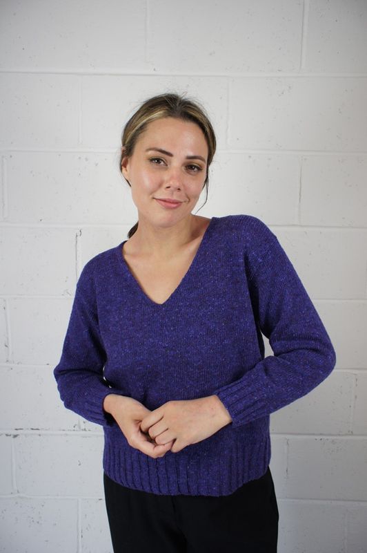 V-Neck Sweater -Dariana