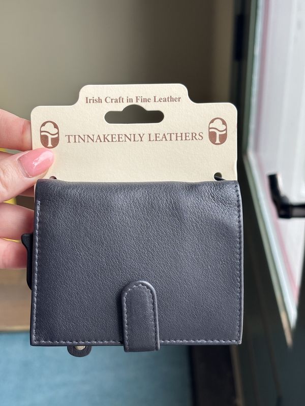Tube Wallet- Navy