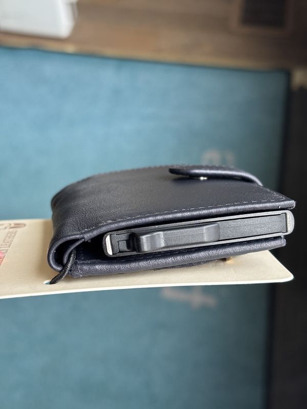 Tube Wallet- Navy