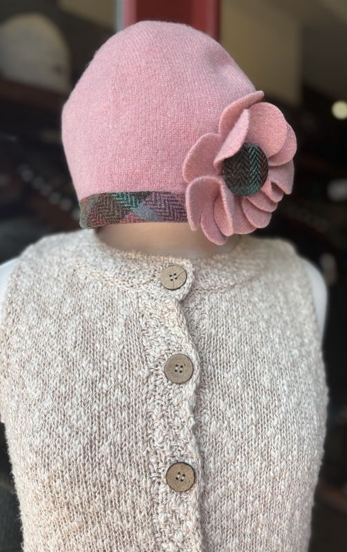 Floral Beanie - Pale Pink