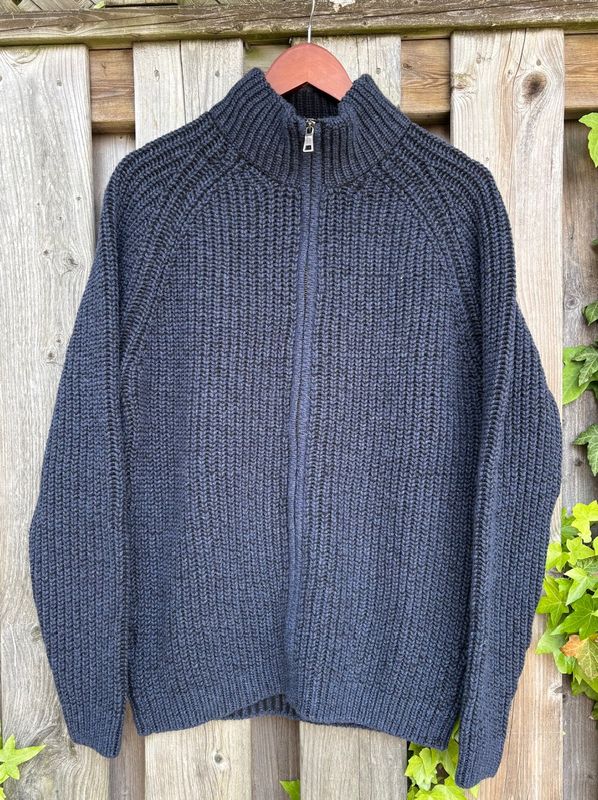 Fisherman Ribbed Raglan Zip Cardigan - Dark Indigo / Black