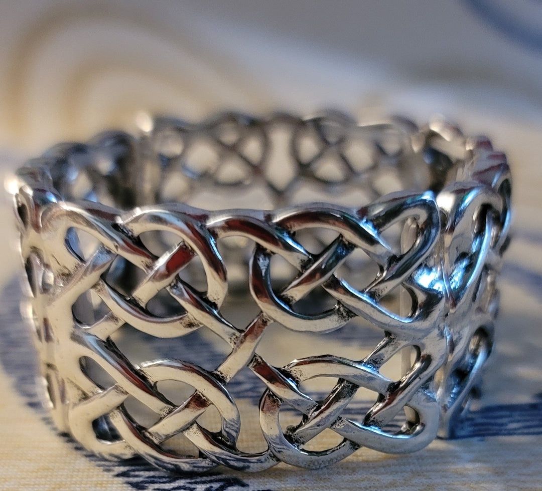 Celtic Knot Stretch Bracelet