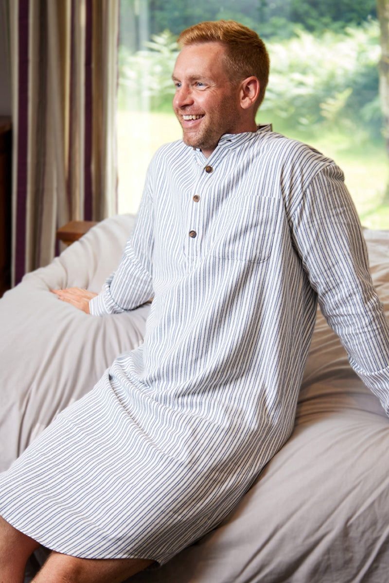 Lee Valley Men's Flannel Nightshirt - Blue/Ivory Stripe