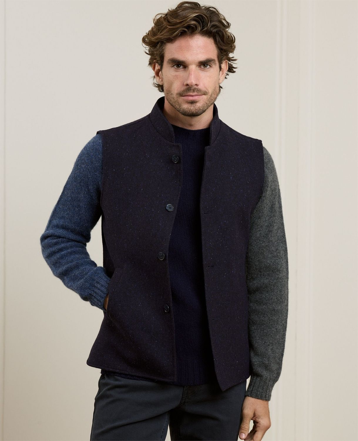 Cavan Donegal Tweed Gilet in Navy