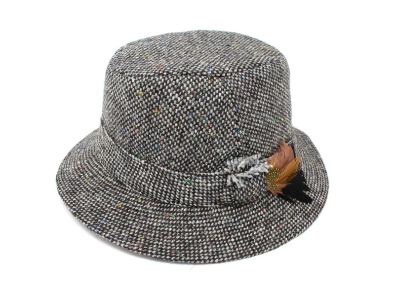 Walking Tweed Hat - Light Grey