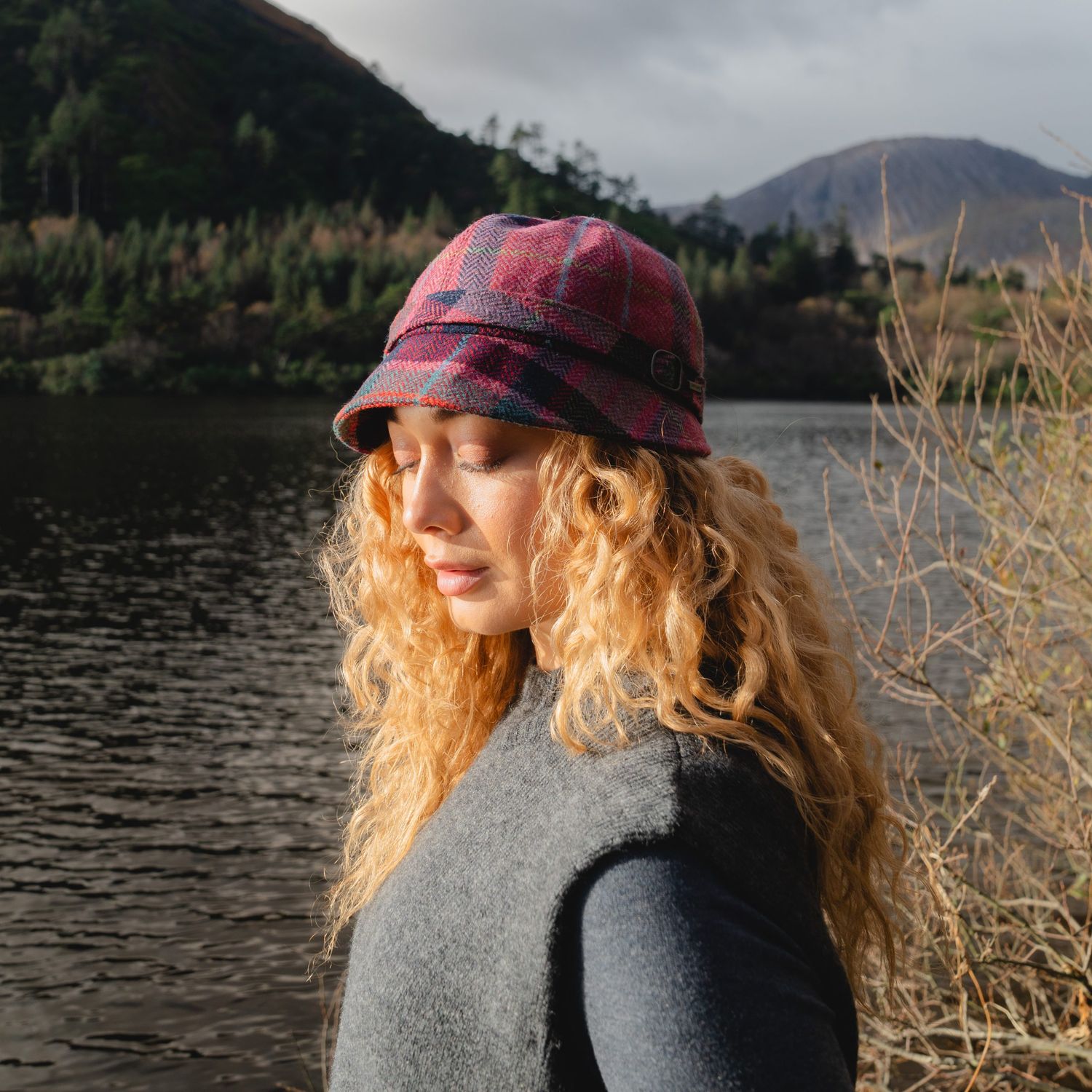 Eve Ladies Tweed Hat - Rose Pink &amp; Navy Plaid