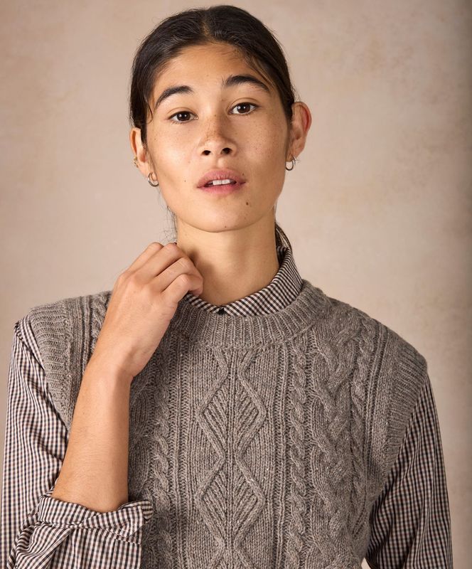 ‘Callie’ Cable Vest in Rocky Ground