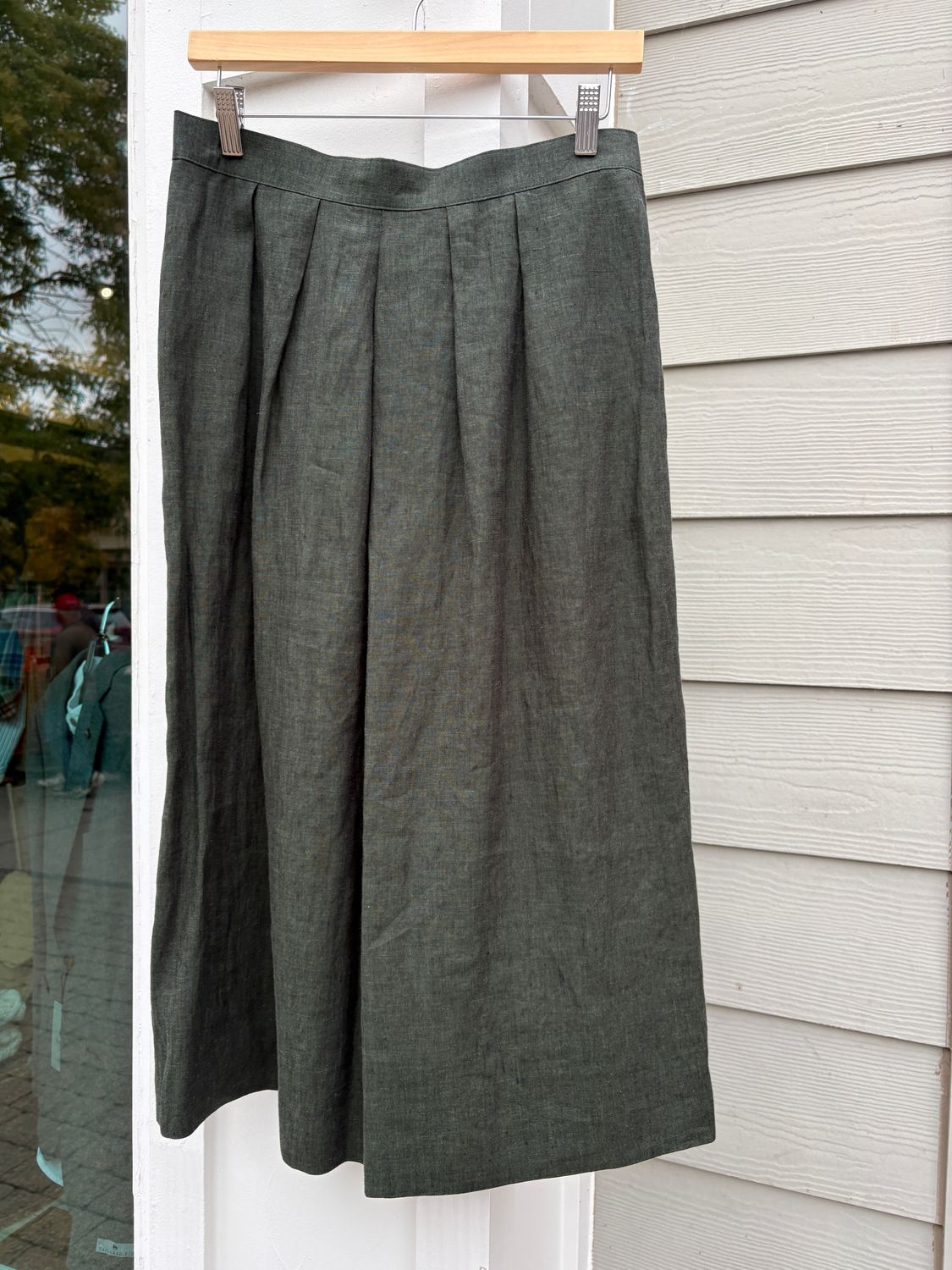 Linen Tucked Aline Skirt - Moss