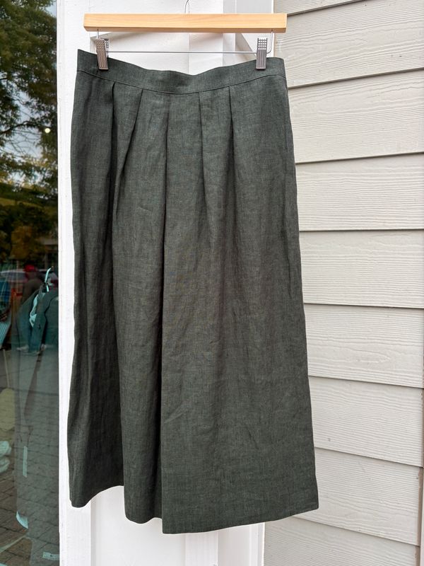 Linen Tucked Aline Skirt - Moss