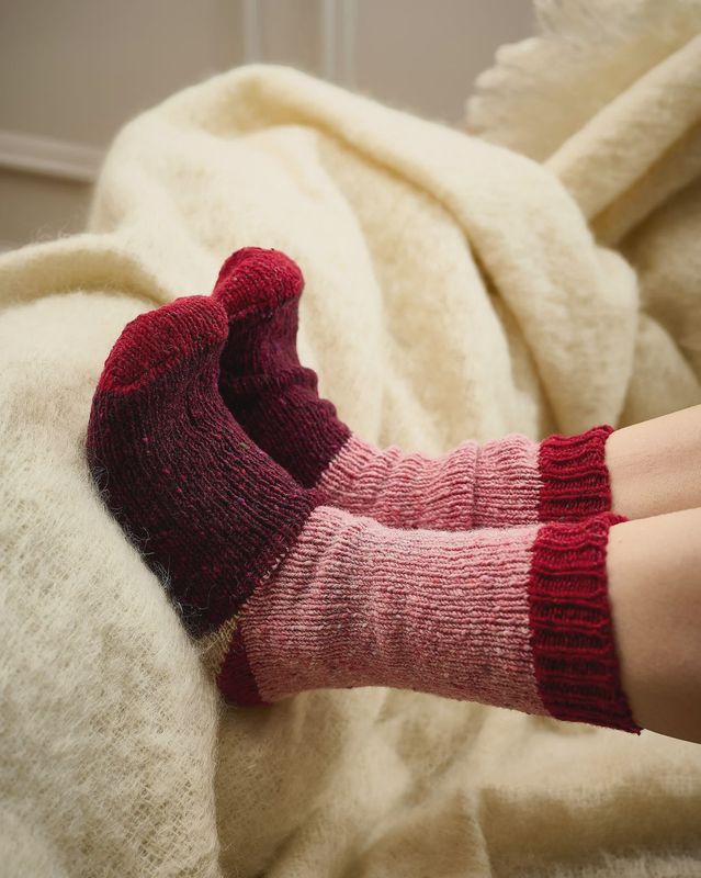 Dusty Pink &amp; Portnoo Women's Donegal Wool Socks