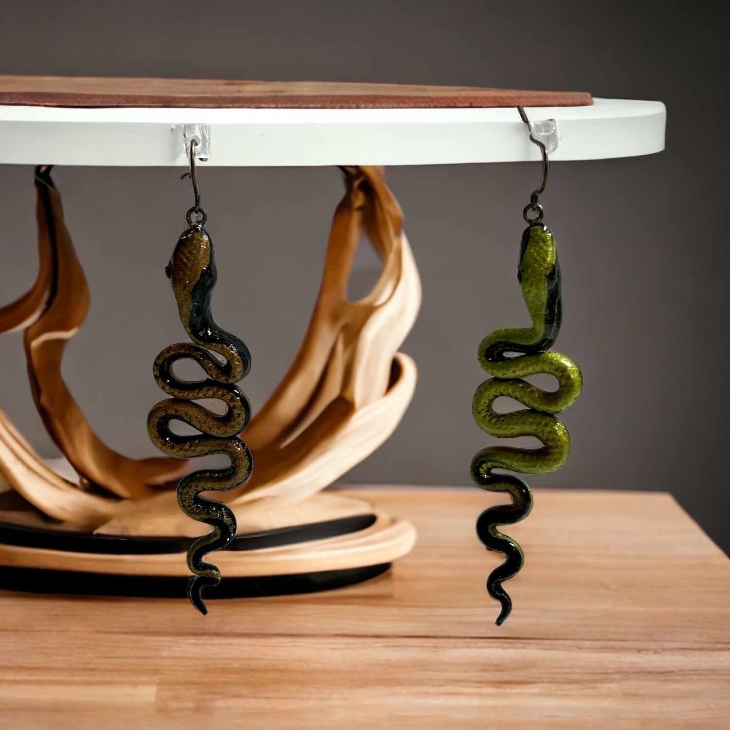 Swirly Snakes