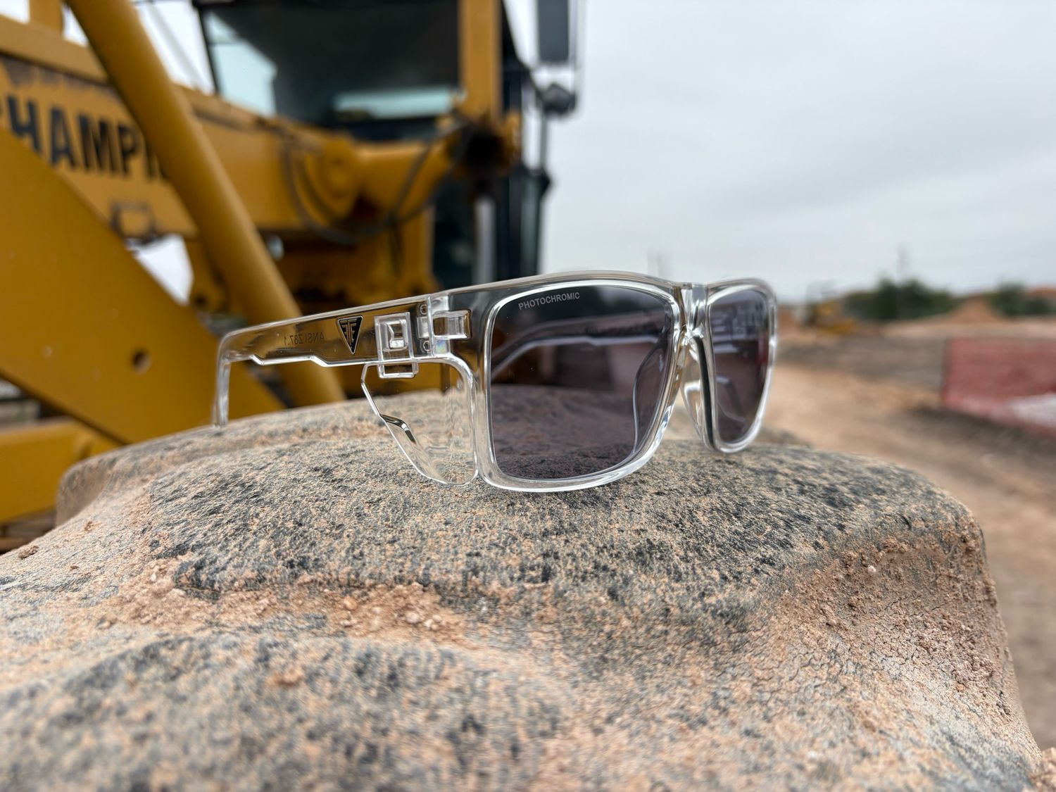 DELTA Clear/transition , Clear To Smoke