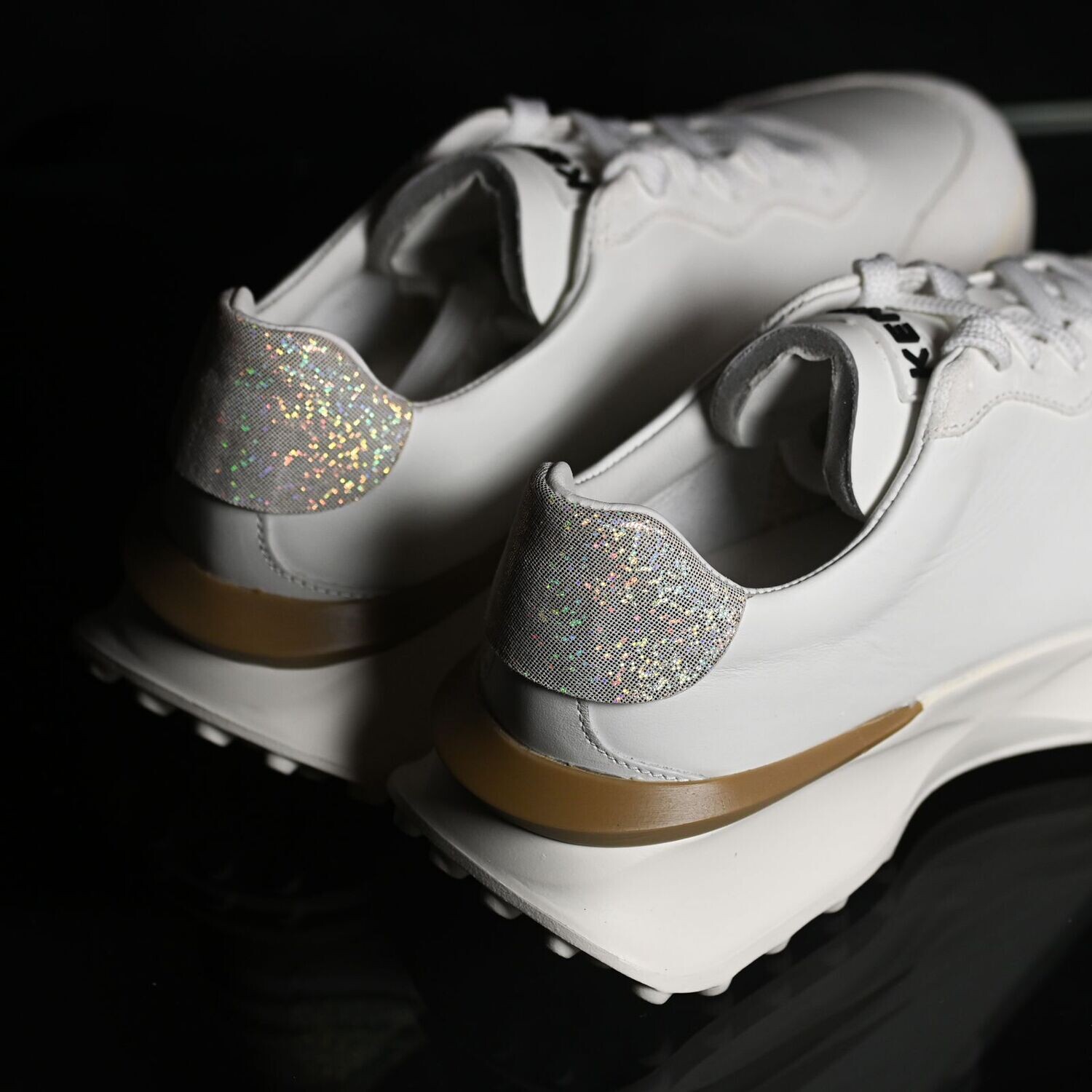 KEND “White/Beige” - Sparkle Design