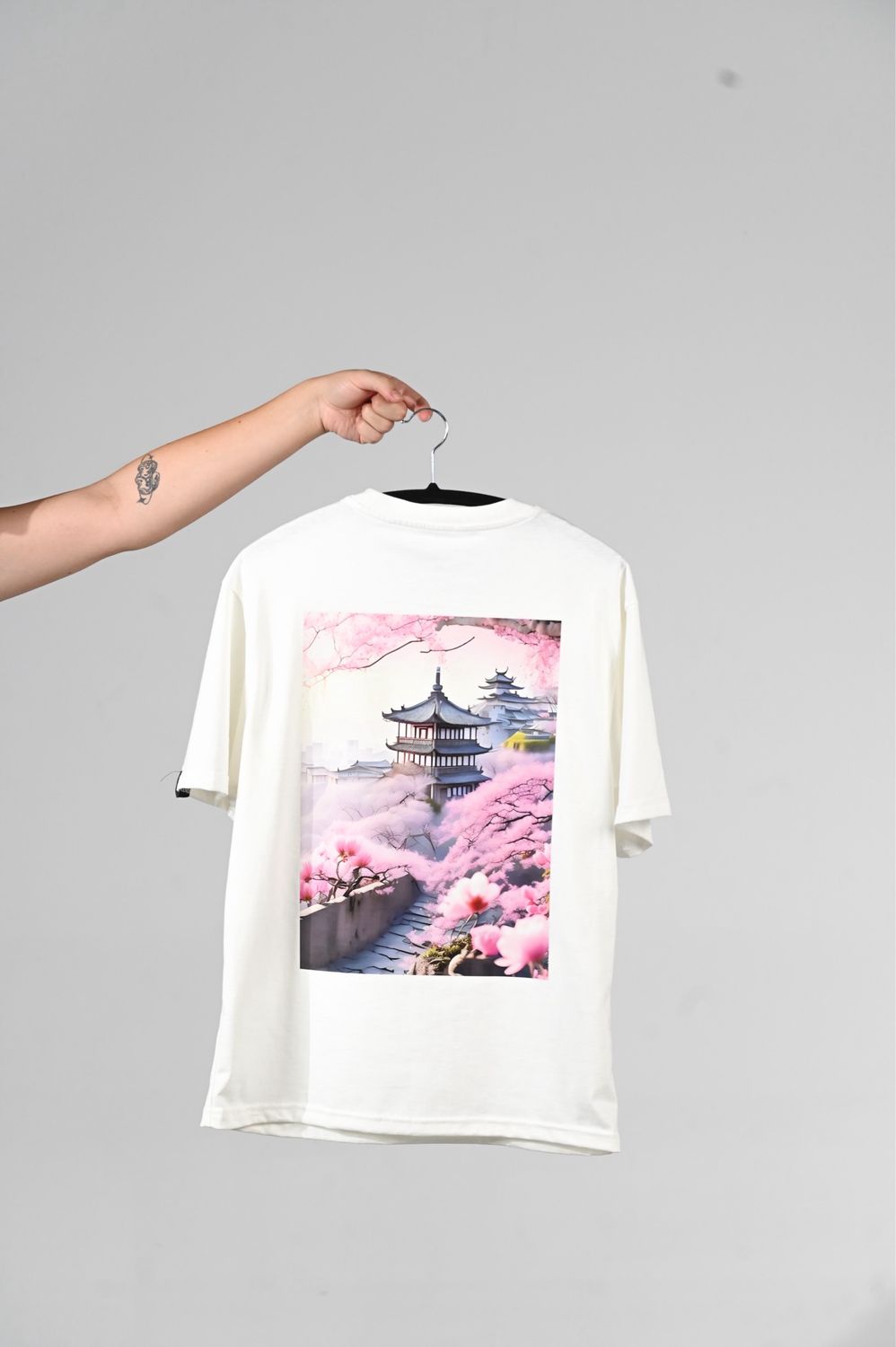 Kend Ukiyo White Oversized T-shirt