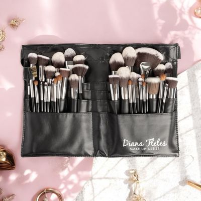 SET DE 40 BROCHAS PROFESIONALES DIANA FLETES