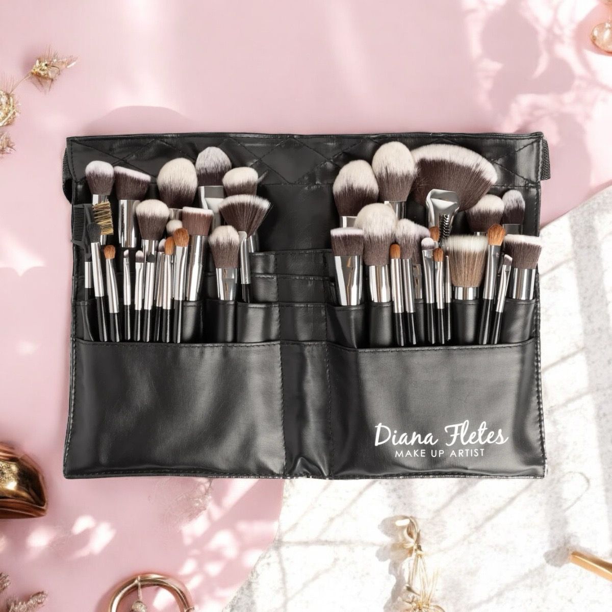SET DE 40 BROCHAS PROFESIONALES DIANA FLETES
