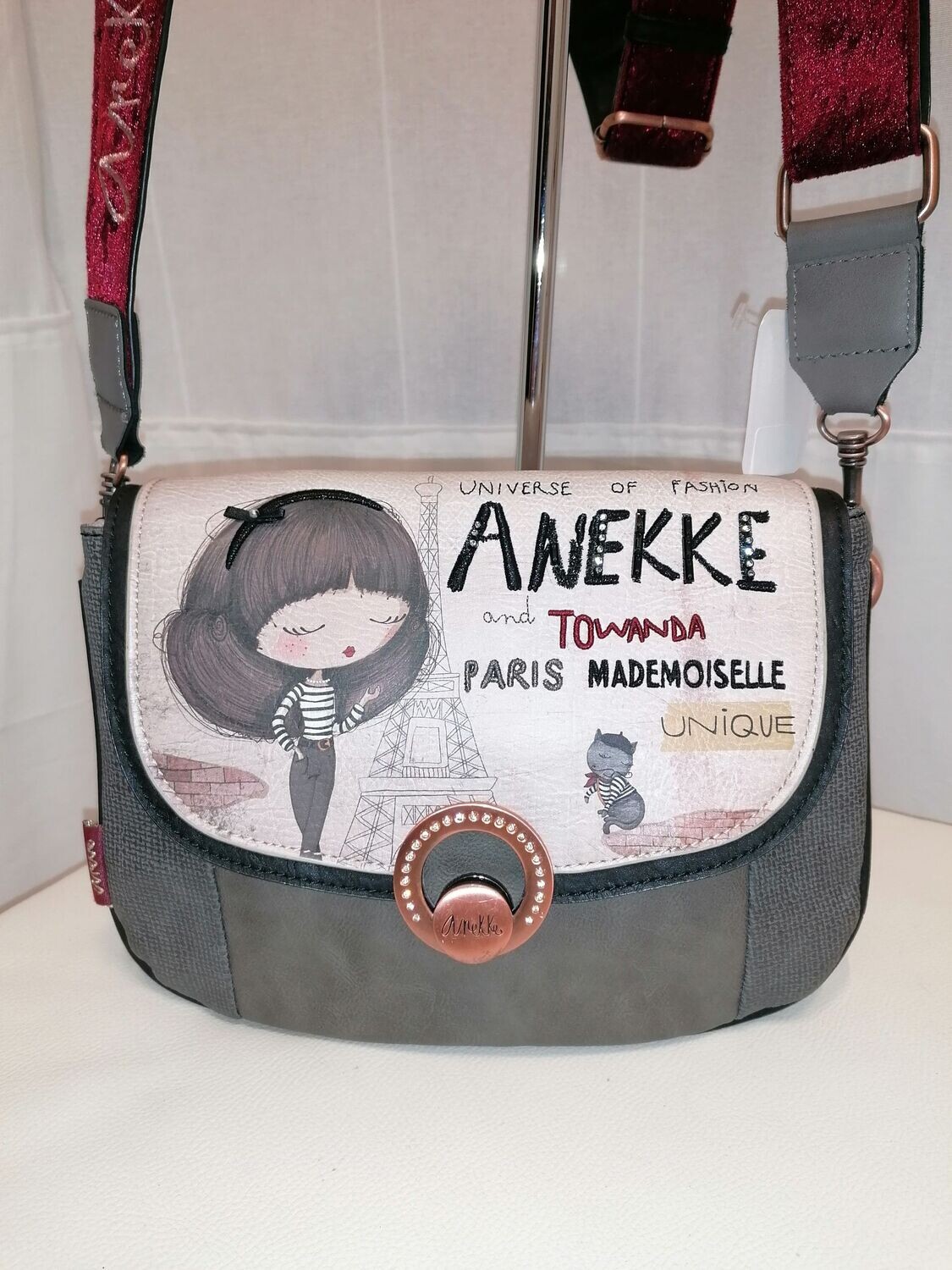 SAC A MAIN ANEKKE