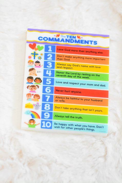 Little Saints 10 Commandment Block Stand