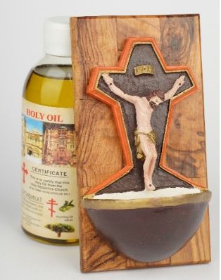 Holy Family Wall Plaque with 300ml olive oil in box