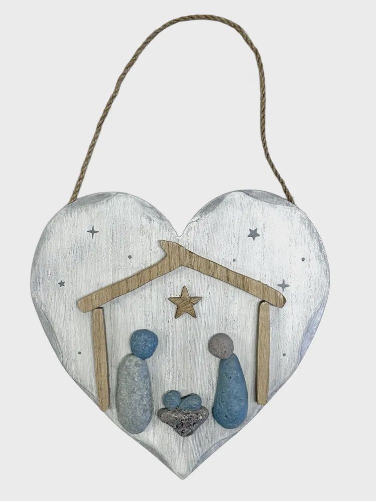 Wooden Nativity Love Heart Plaque