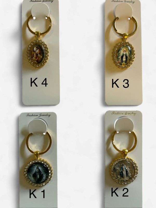Metal Key Ring Mary
